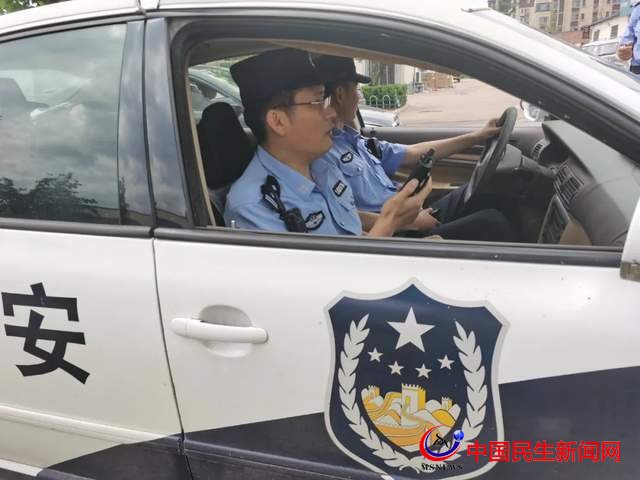 馮歌：忠誠(chéng)與奉獻(xiàn)寫(xiě)就的25年派出所之路