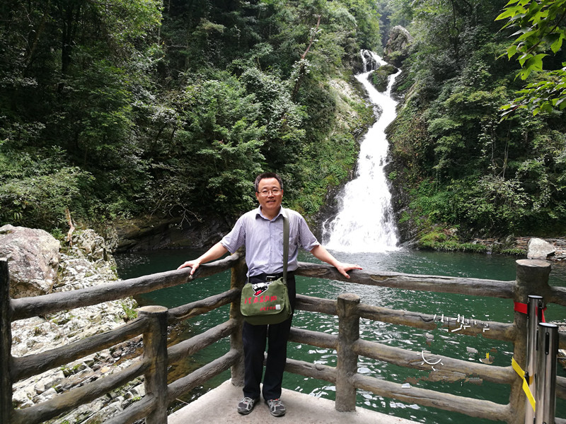 青島恒星科技學(xué)院教師張至昊榮獲山東省教育廳“山東學(xué)校優(yōu)秀思政課教師”榮譽稱號